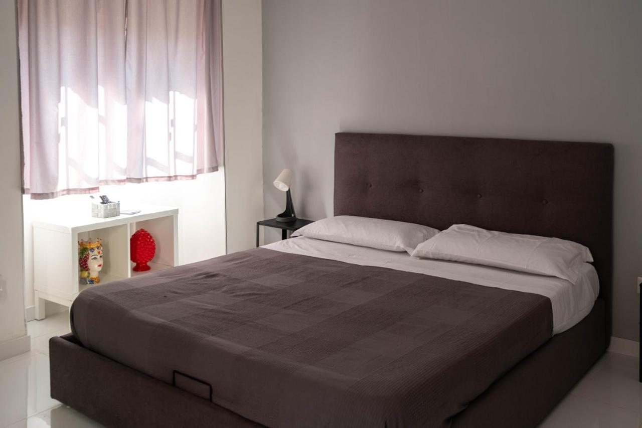 Casa Gale - House In Catania Center Apartman Kültér fotó